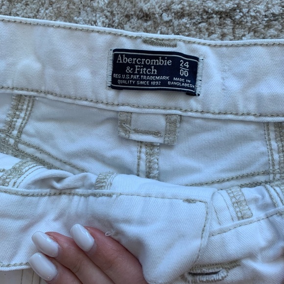 SOLD abercrombie & fitch white cargo style pants straight leg size 00/24 - Picture 2 of 3